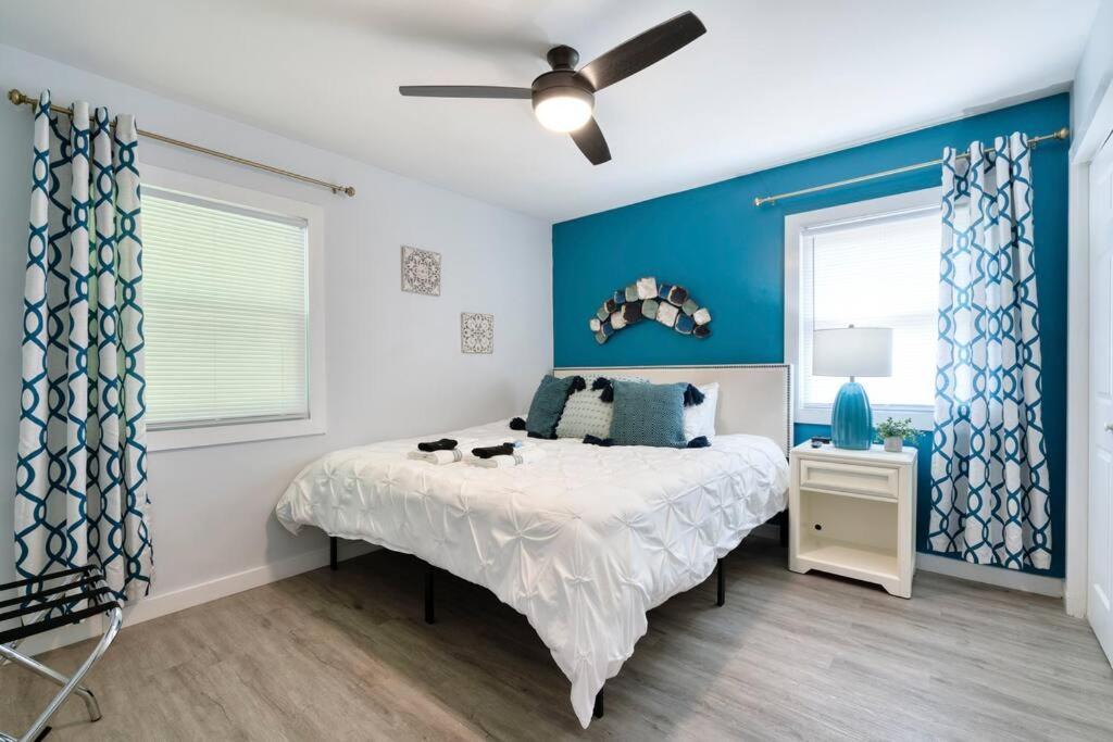 2Br 1Ba Duplex House King Beds Great For Small Groups Close To All Uptown Charlotte Attractions Экстерьер фото